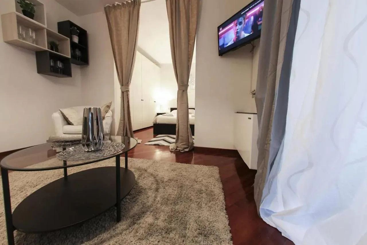 Italianway - Unione 8 Apartment Milan 0*,  Italy