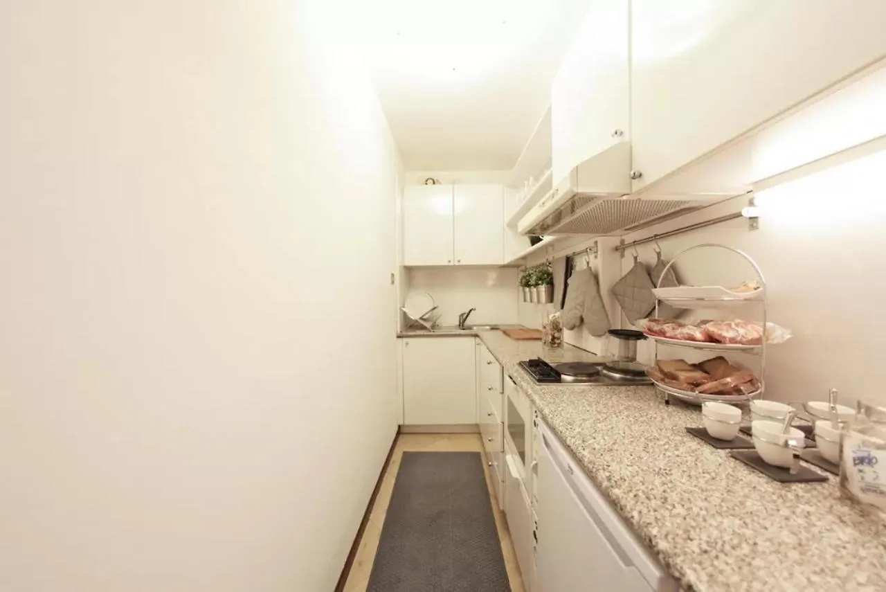 Italianway - Unione 8 Apartment Milan