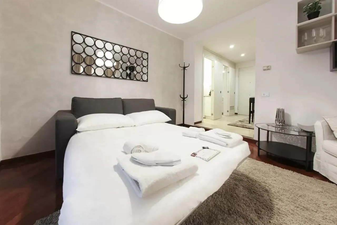 Italianway - Unione 8 Apartment Milan